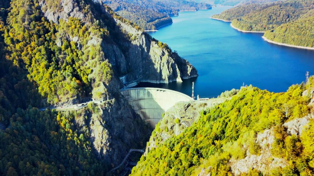 Top 6 Largest Dams In The World—By Water Capacity 